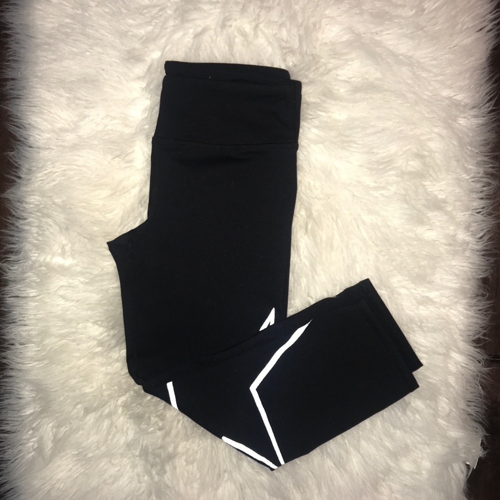 Fabletics Cropped Leggings